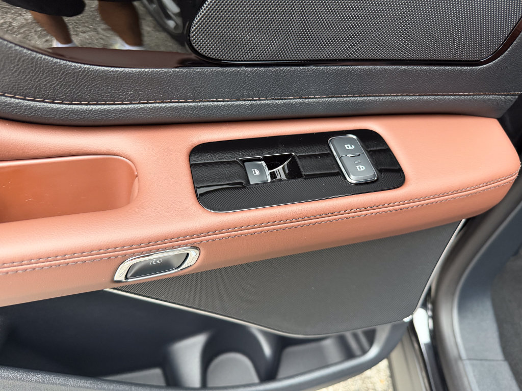 New 2026 Lincoln Aviator Reserve AWD/4WD image 24