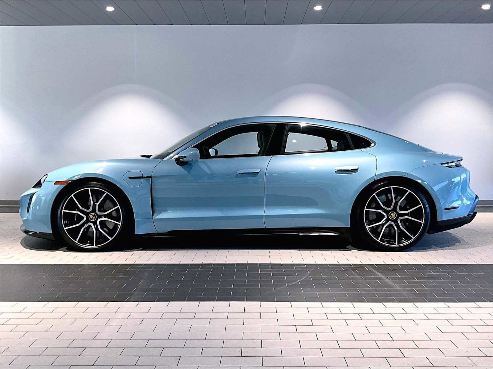 Used 2024 Porsche Taycan Turbo image 2