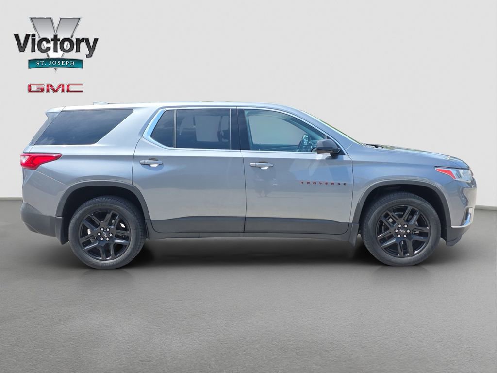 Used 2019 Chevrolet Traverse LS w/ LPO, Blackout Package FWD image 19