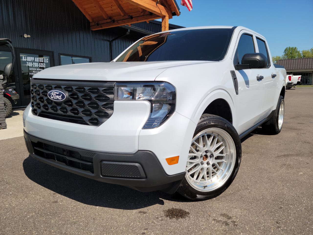 Used 2025 Ford Maverick XL FWD image 1