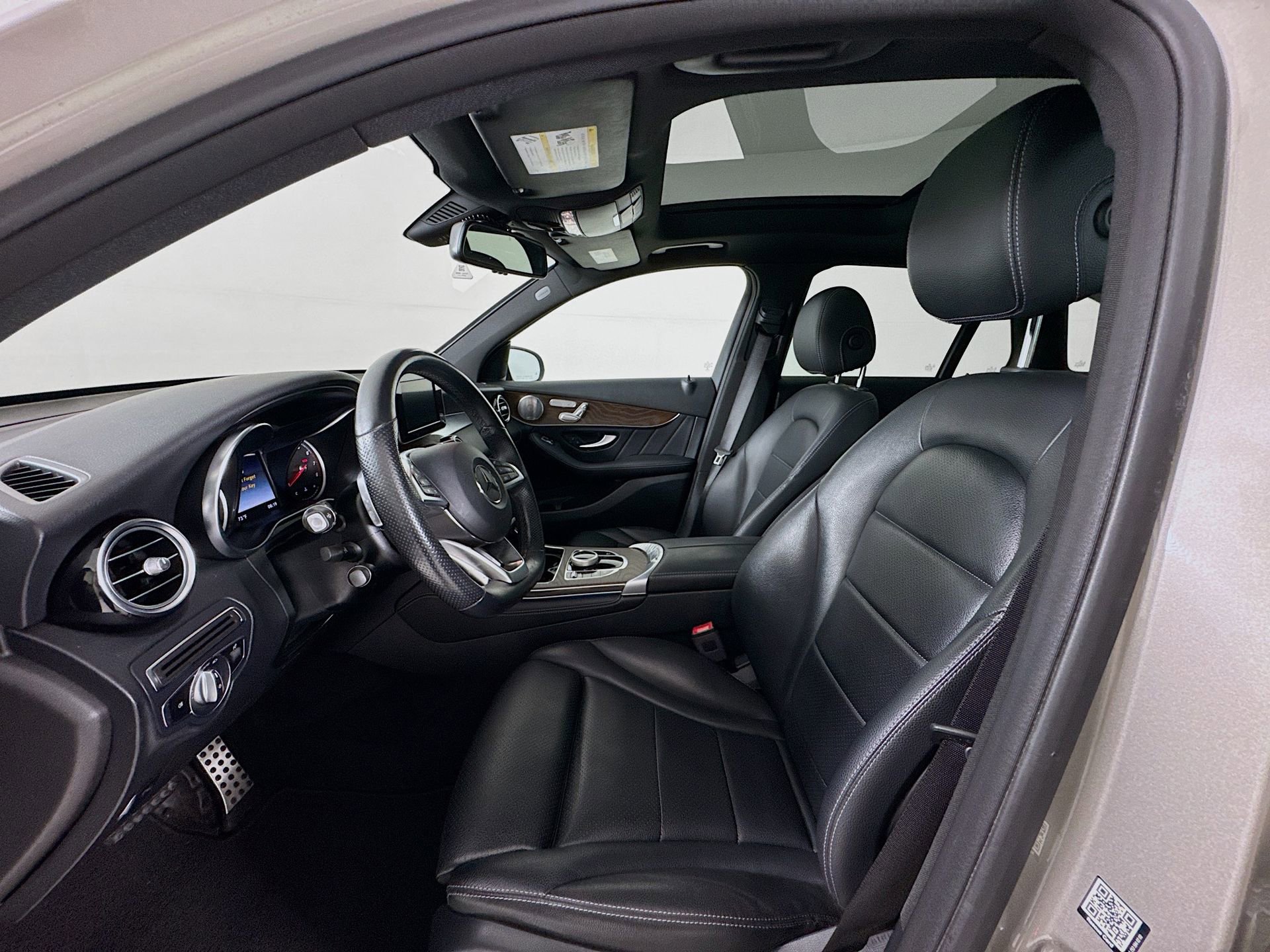 Used 2019 Mercedes-Benz GLC 300 image 22