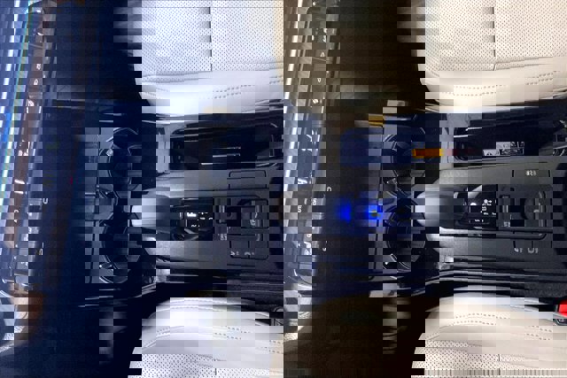 Used 2025 Toyota Prius XLE image 42