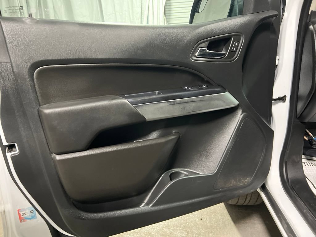 Used 2022 Chevrolet Colorado LT w/ Fleet Safety Package RWD image 20
