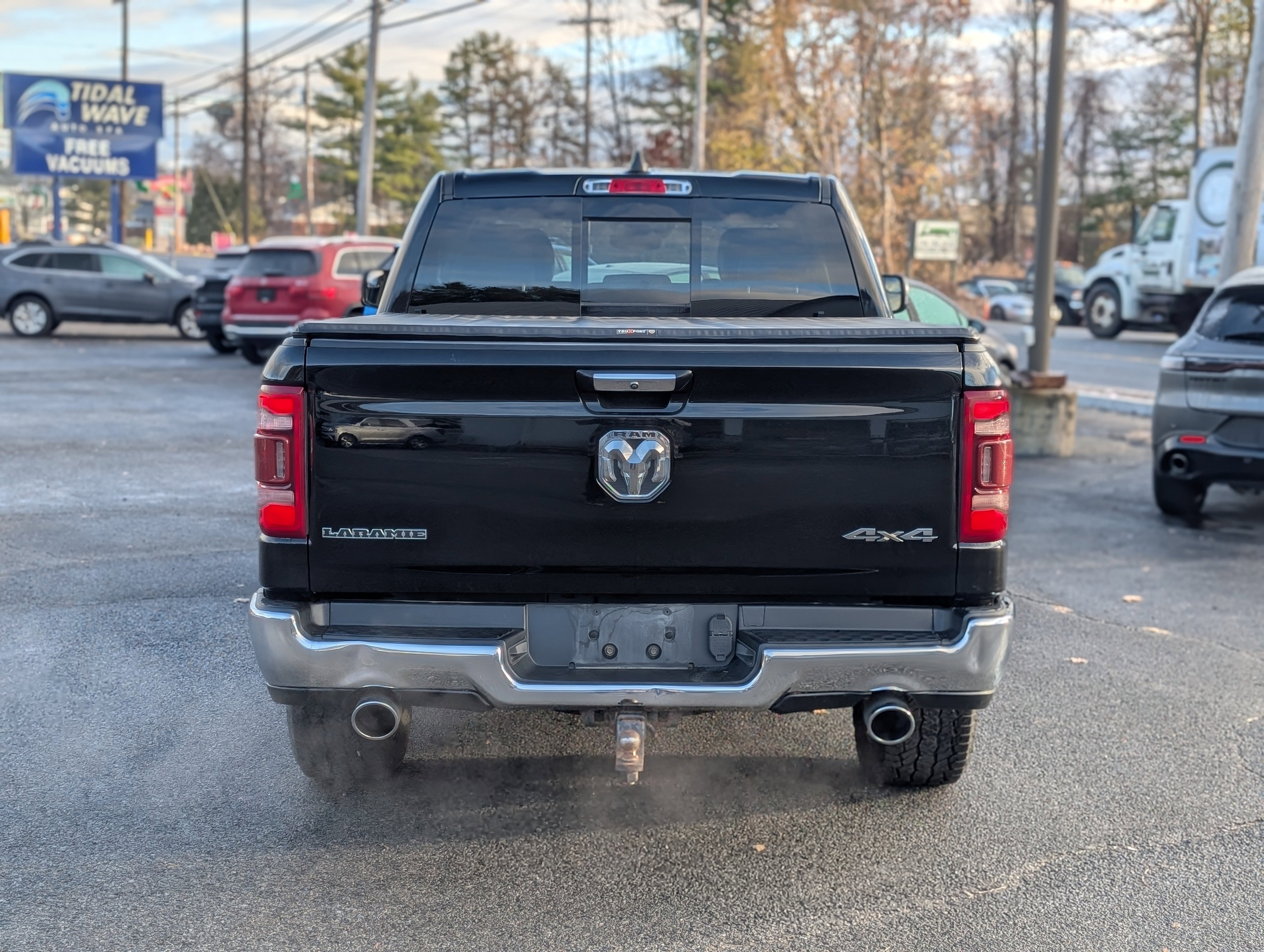 Used 2021 RAM 1500 Laramie image 9