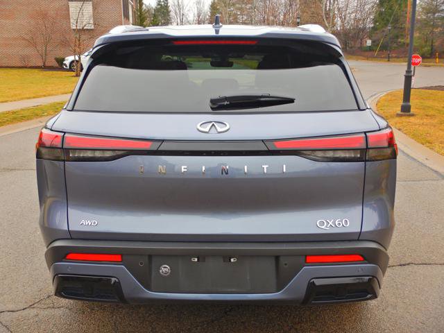 Used 2023 INFINITI QX60 Luxe AWD/4WD image 9