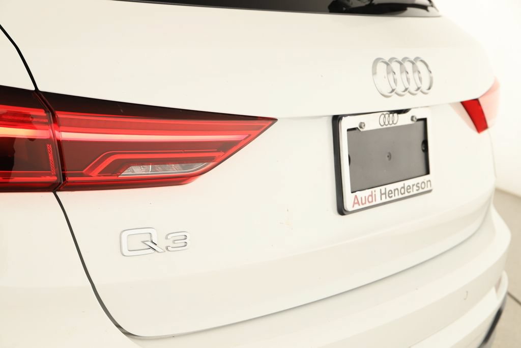 Used 2019 Audi Q3 2.0T Prestige AWD/4WD image 31