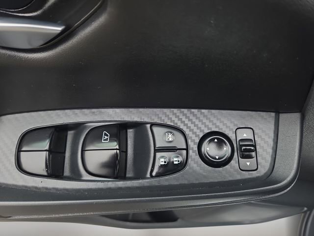 Used 2022 Nissan Sentra SV image 17