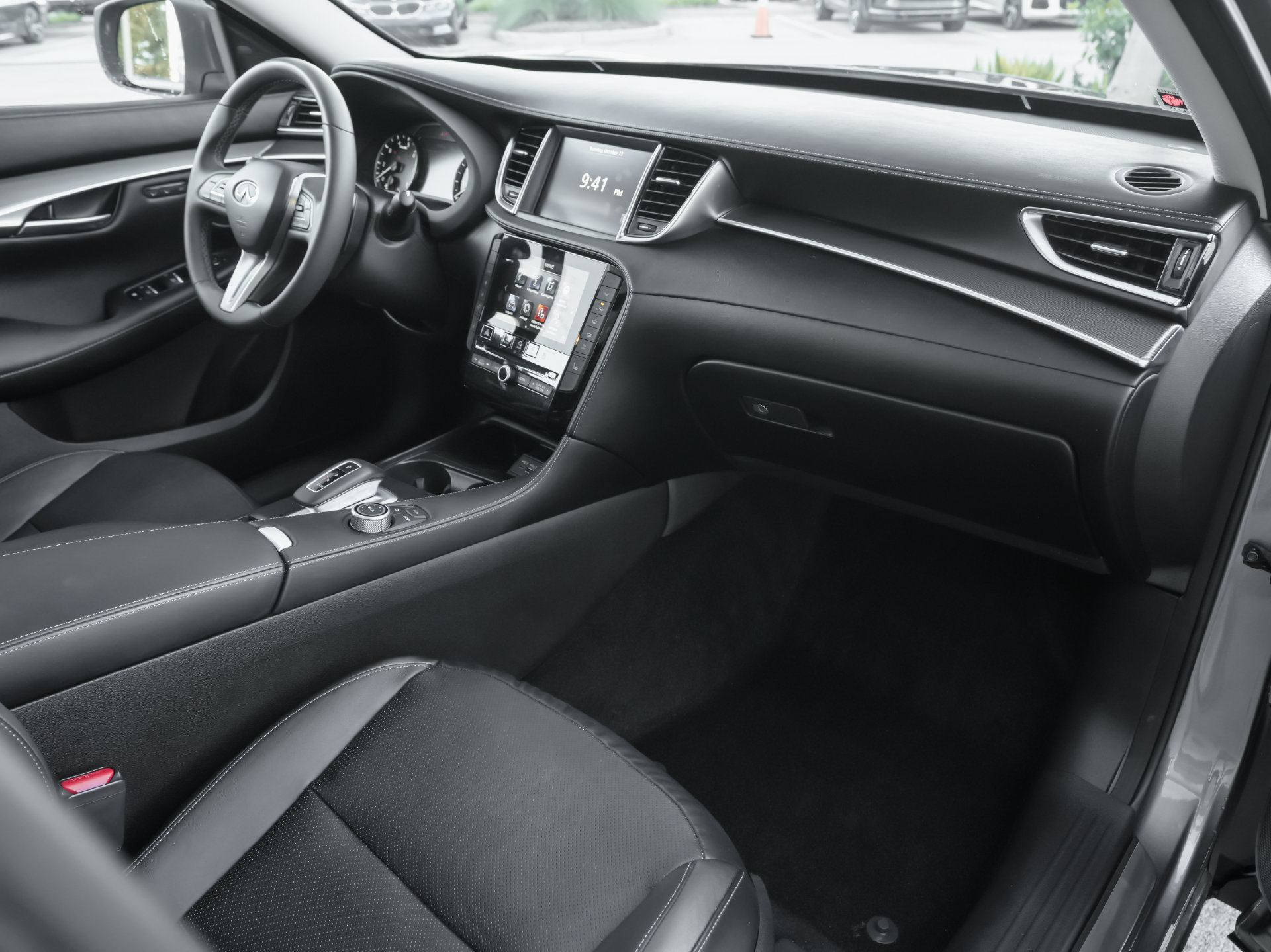 Certified 2023 INFINITI QX50 Luxe FWD image 10