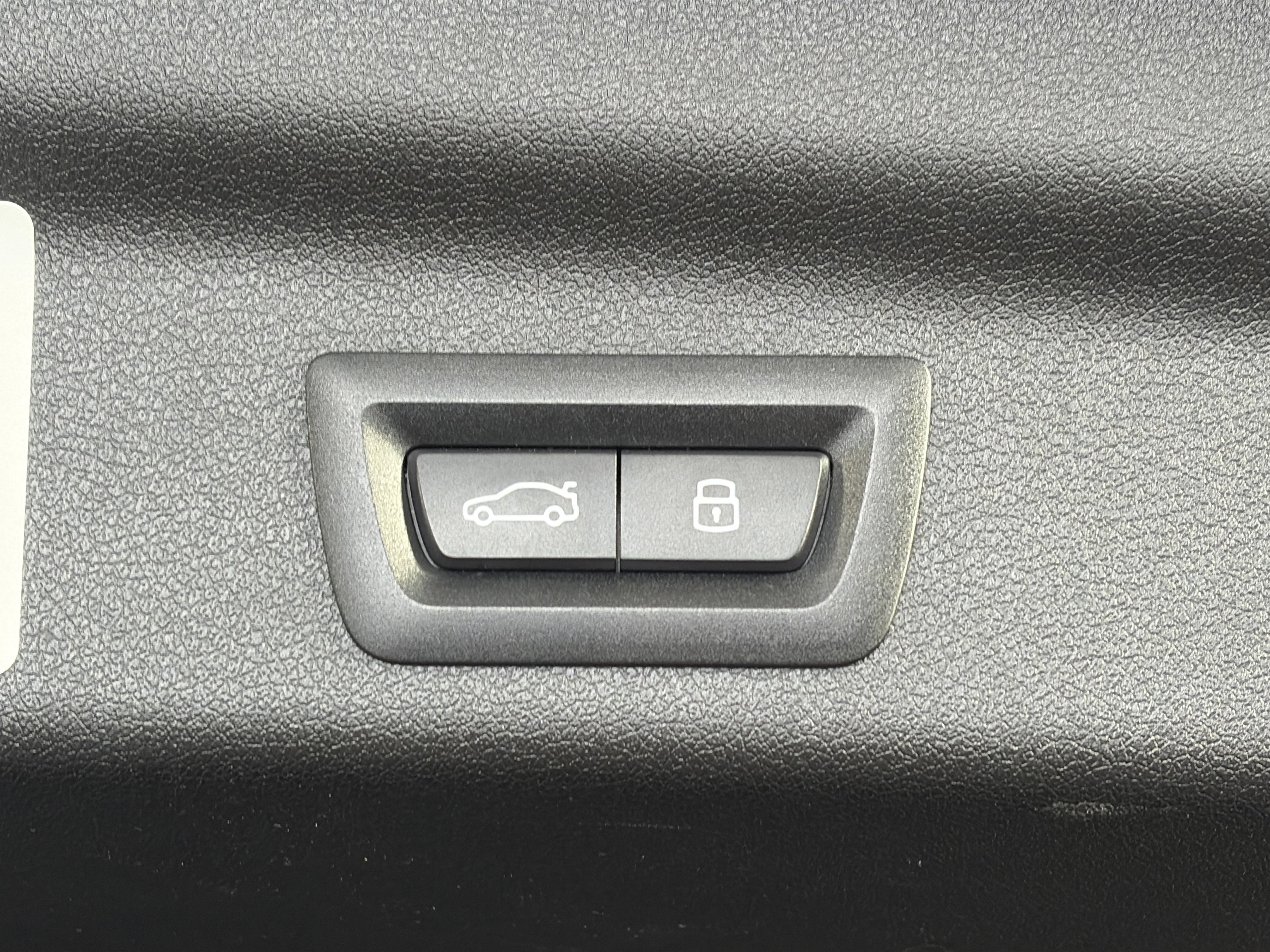 Used 2025 BMW X1 xDrive28i image 15