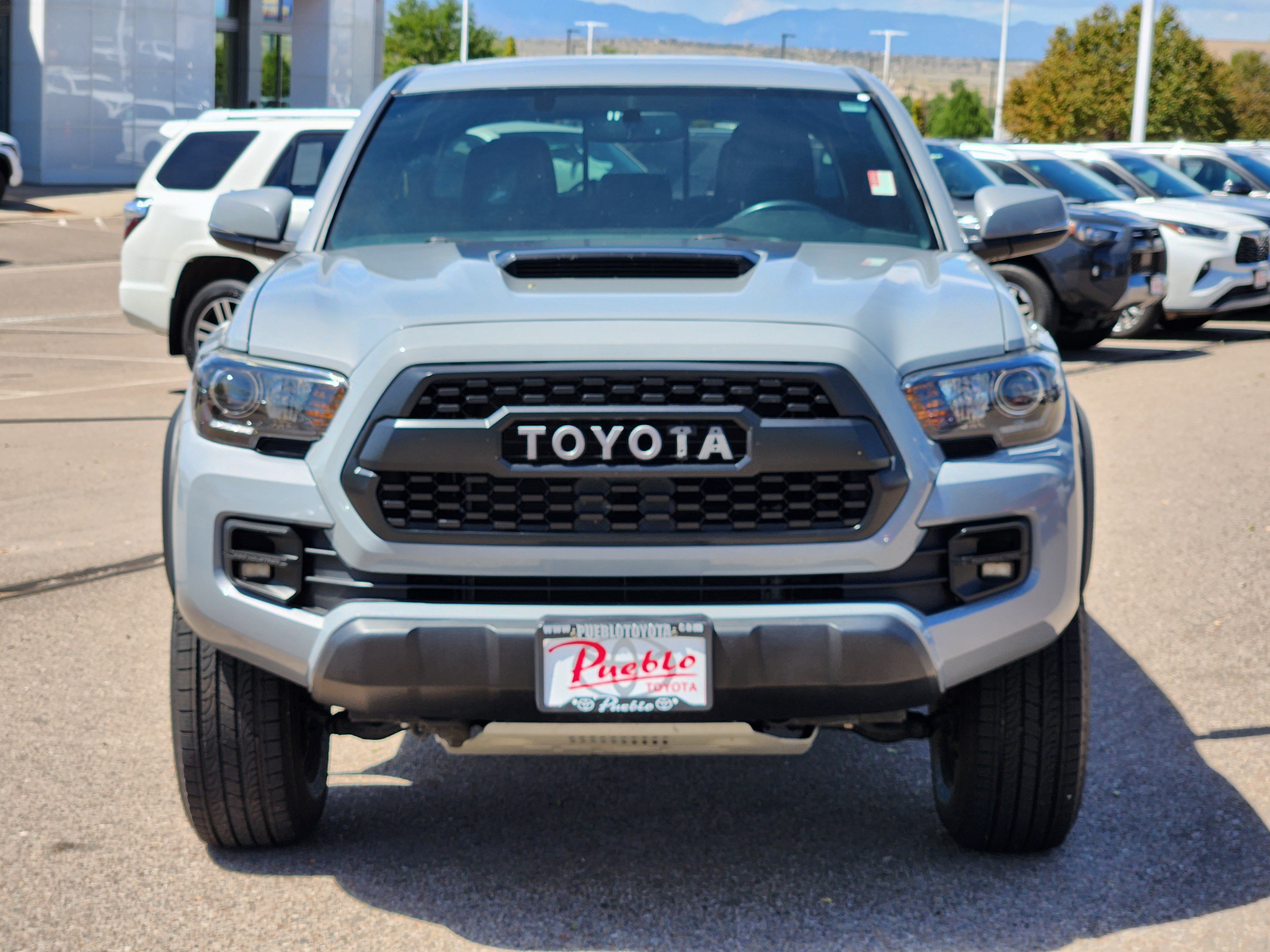Used 2017 Toyota Tacoma TRD Pro AWD/4WD image 5
