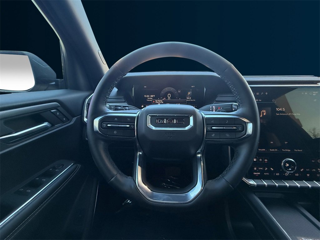 Used 2025 GMC Acadia Elevation image 13