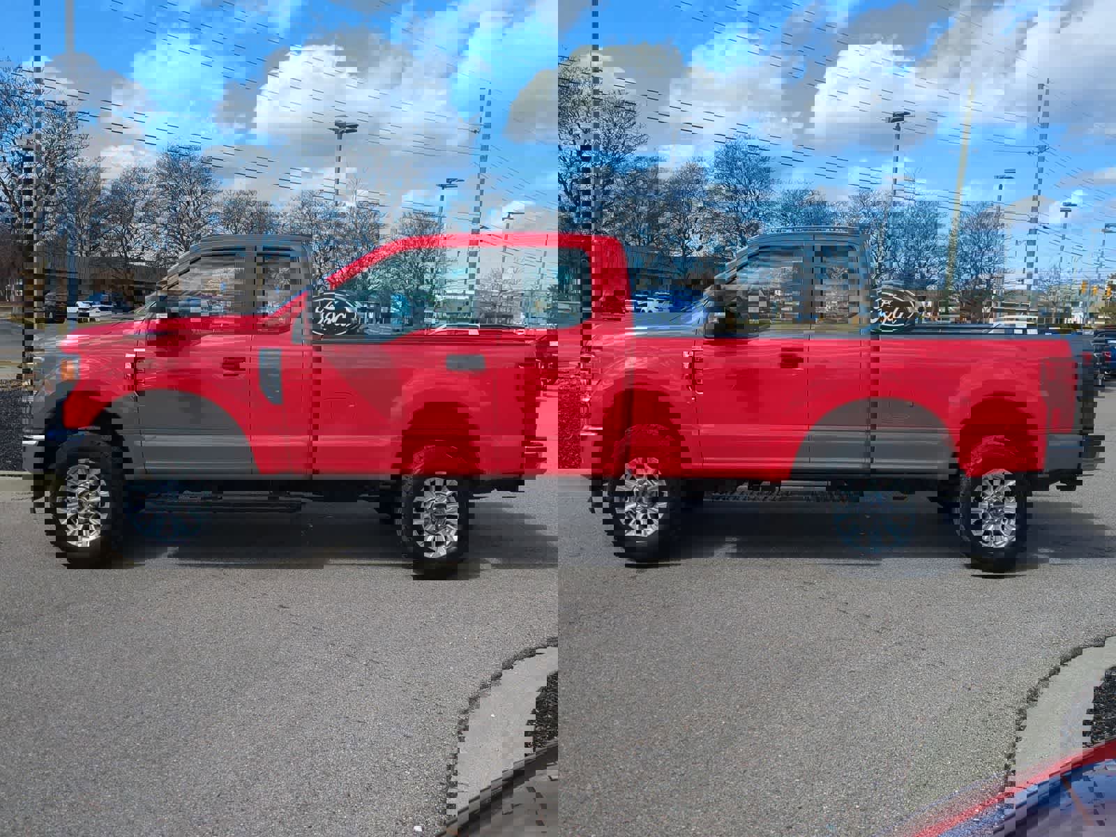 Used 2022 Ford F250 XL w/ STX Appearance Package AWD/4WD image 5