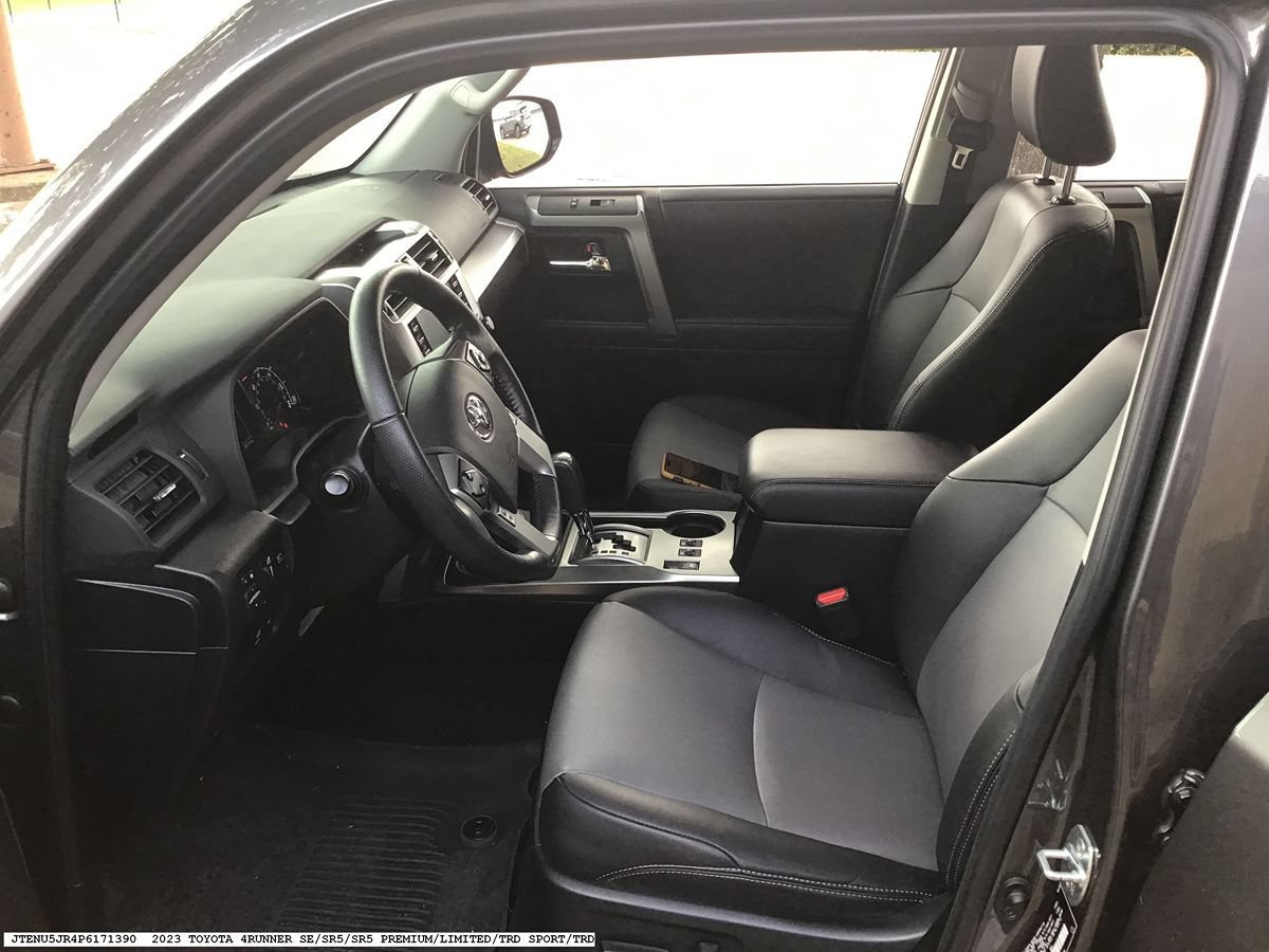 Used 2023 Toyota 4Runner SR5 Premium w/ Moonroof Package AWD/4WD image 8