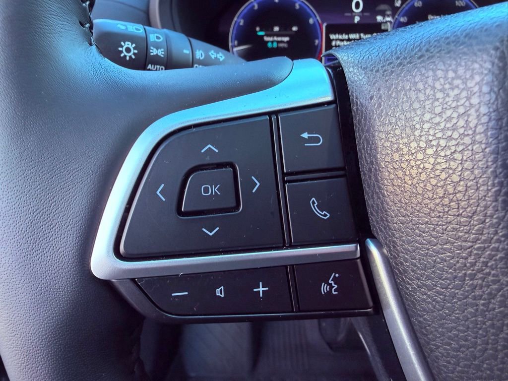 Used 2026 Toyota Grand Highlander FWD image 25