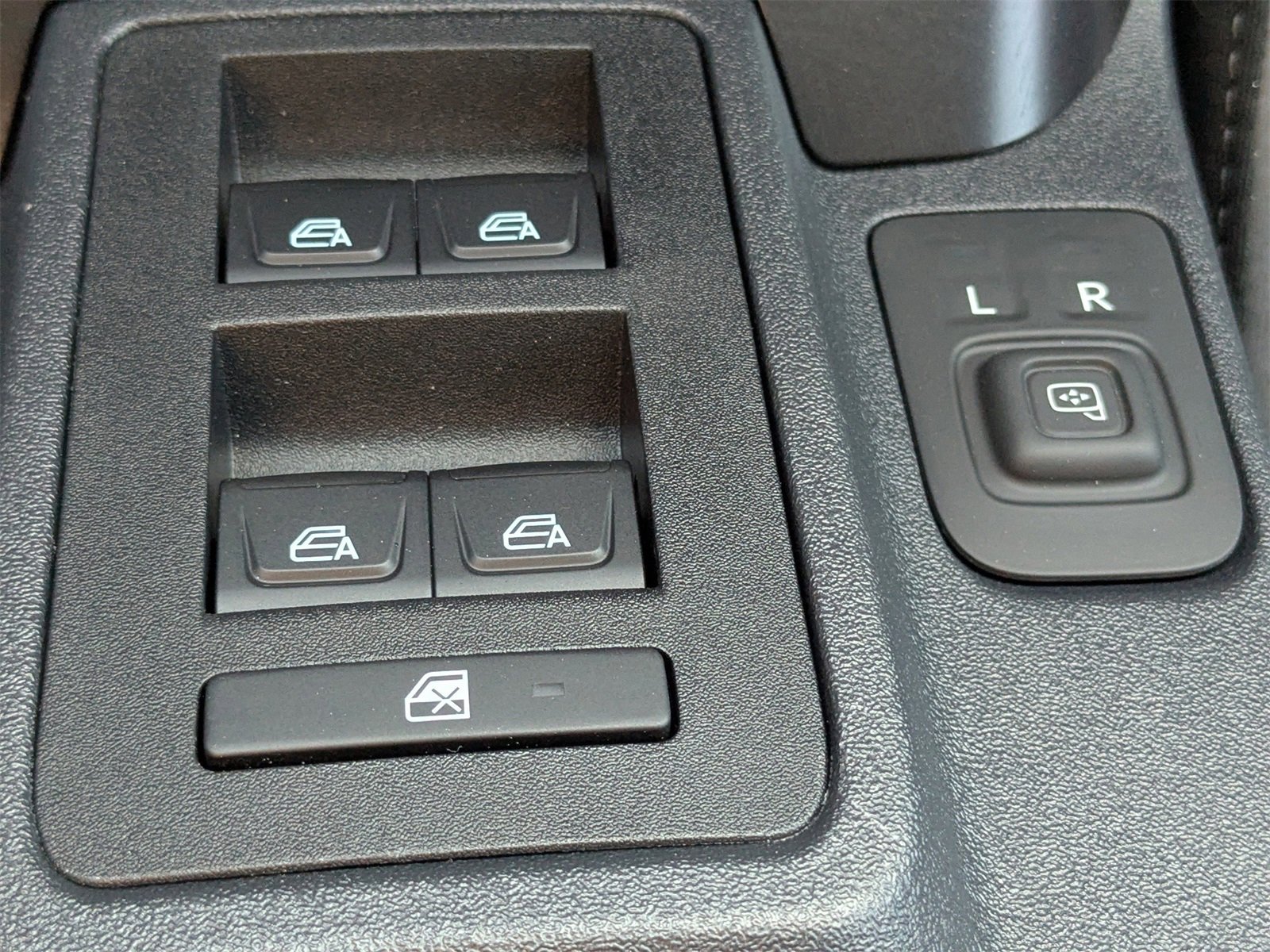 Certified 2024 Ford Bronco Big Bend image 24