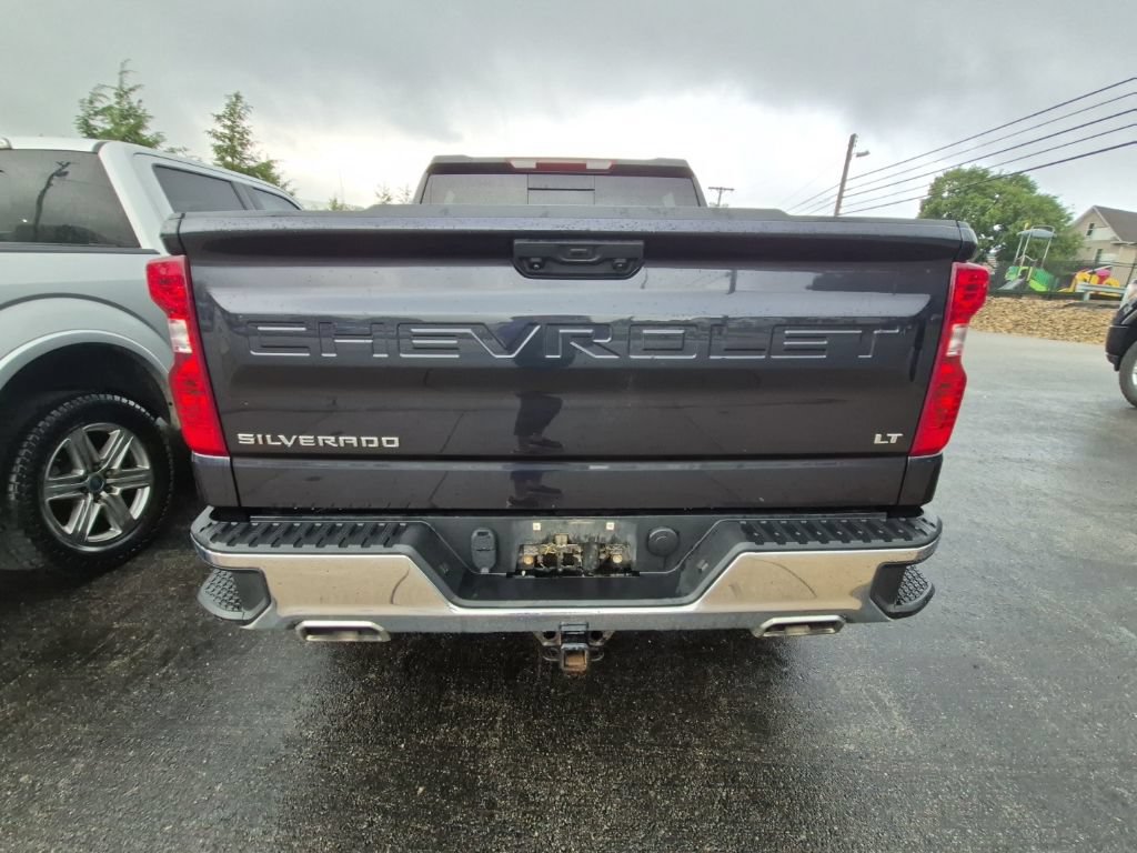Used 2023 Chevrolet Silverado 1500 LT AWD/4WD image 6