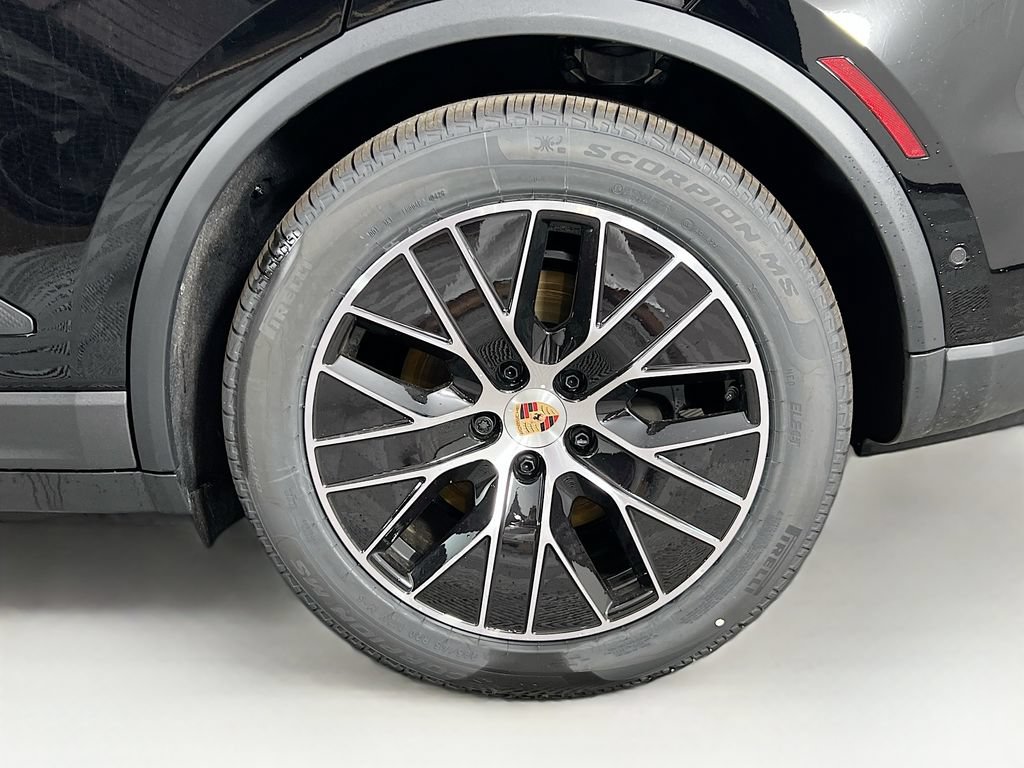 New 2026 Porsche Macan 4 Electric AWD/4WD image 33