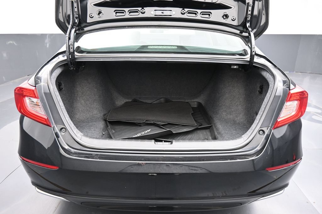 Used 2018 Honda Accord LX image 27