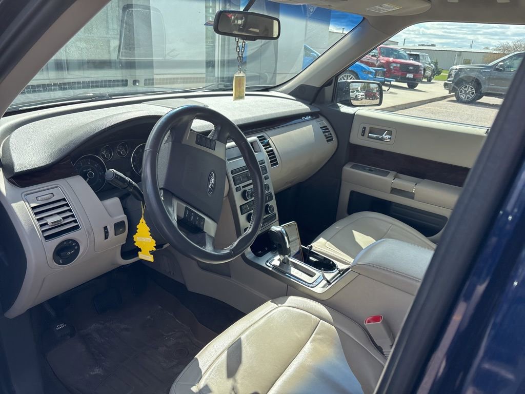Used 2011 Ford Flex SEL w/ Rapid Spec Order Code FWD image 6