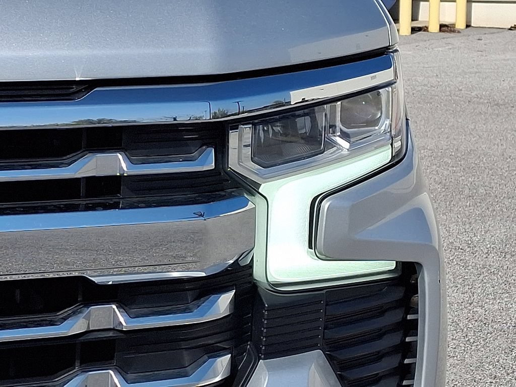 Used 2022 Chevrolet Silverado 1500 LTZ AWD/4WD image 12