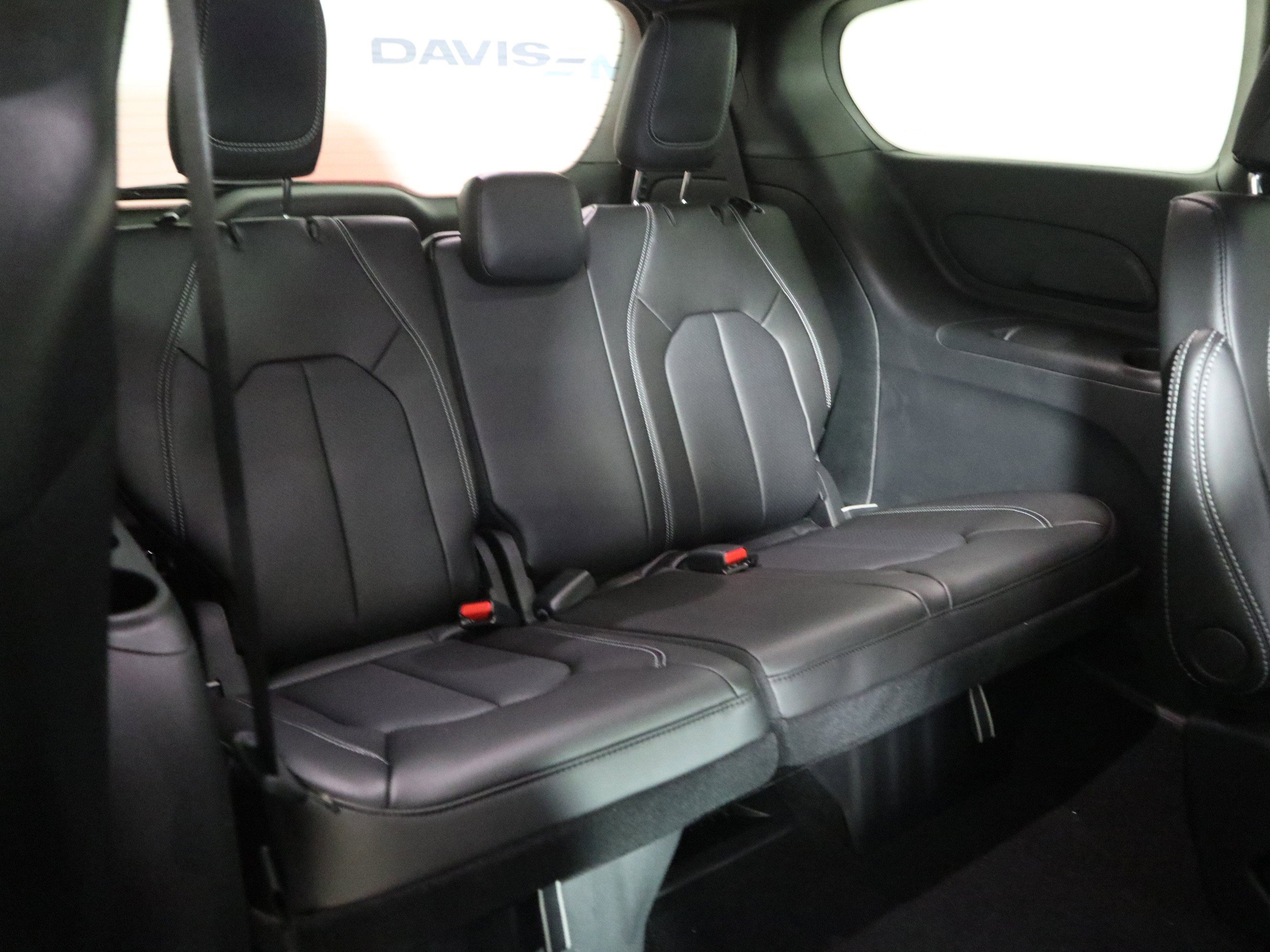 New 2026 Chrysler Pacifica Select image 22