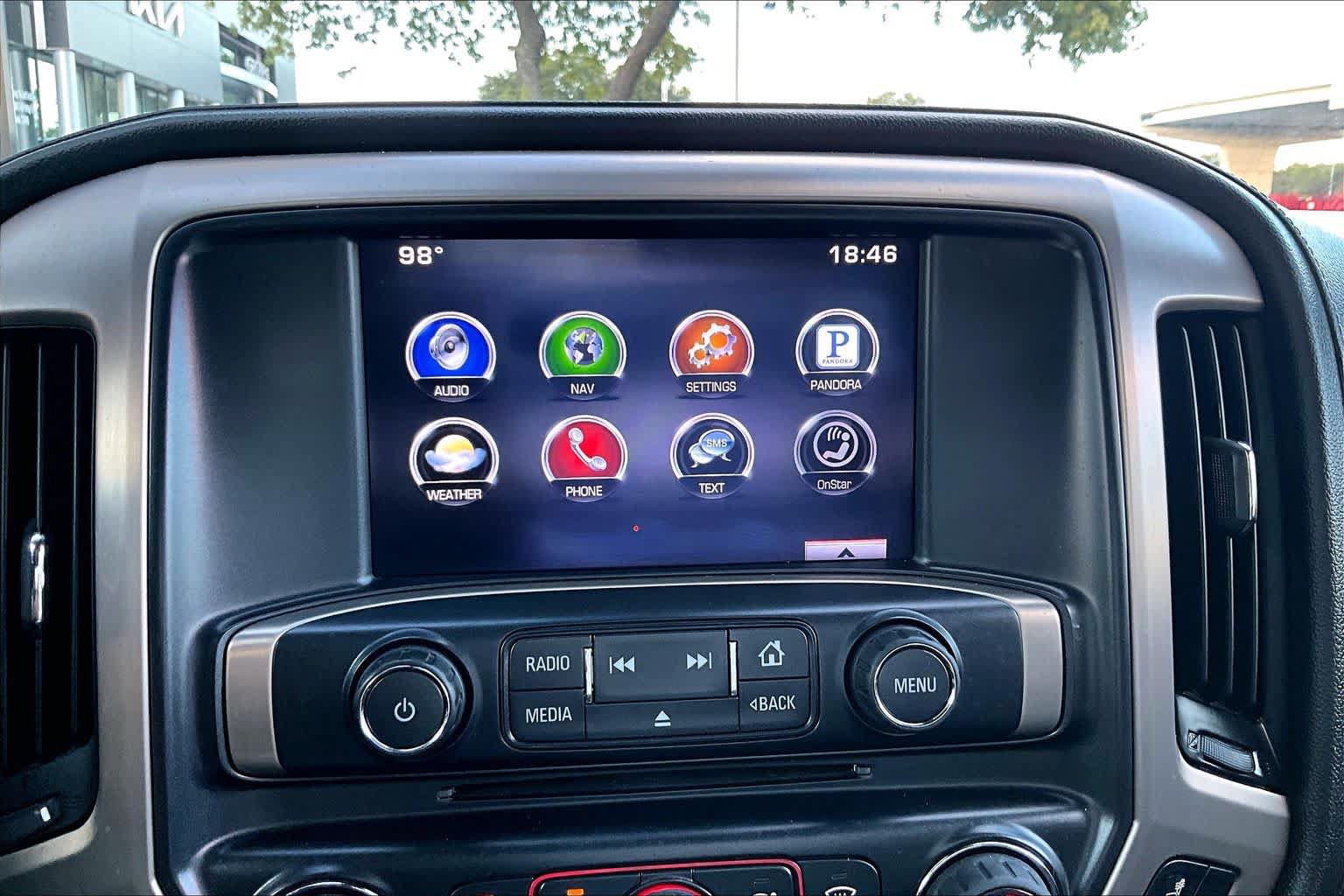 Used 2015 GMC Sierra 2500 Denali w/ Duramax Plus Package AWD/4WD image 32