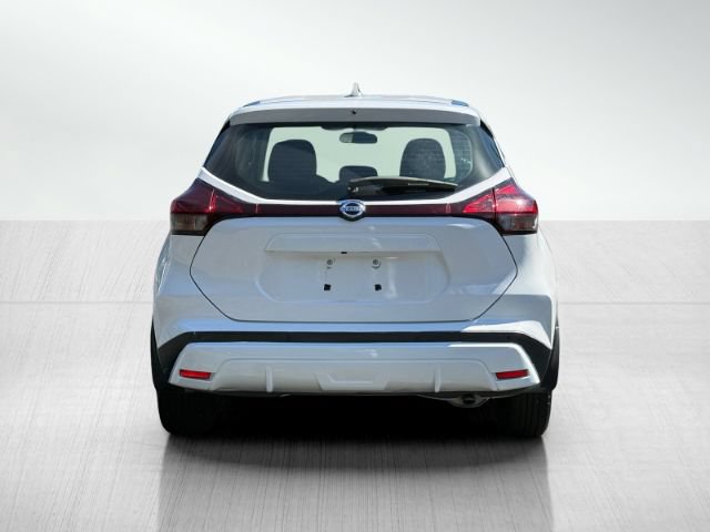 Used 2021 Nissan Kicks S FWD image 5