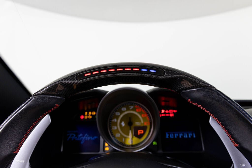 Certified 2020 Ferrari Portofino RWD image 39