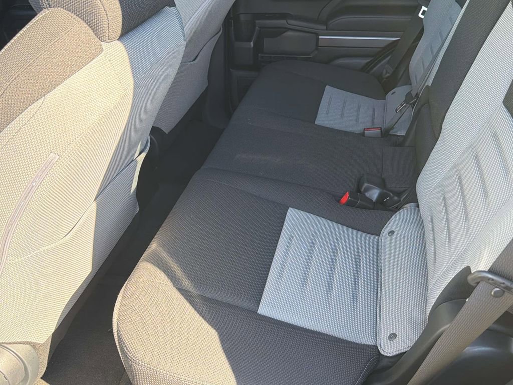 Certified 2025 Toyota 4Runner TRD Off-Road image 29