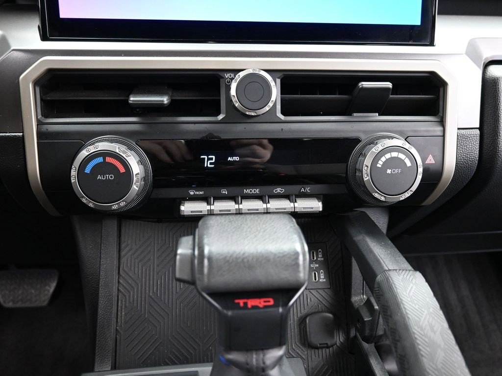 Certified 2025 Toyota Tacoma TRD Off-Road image 14