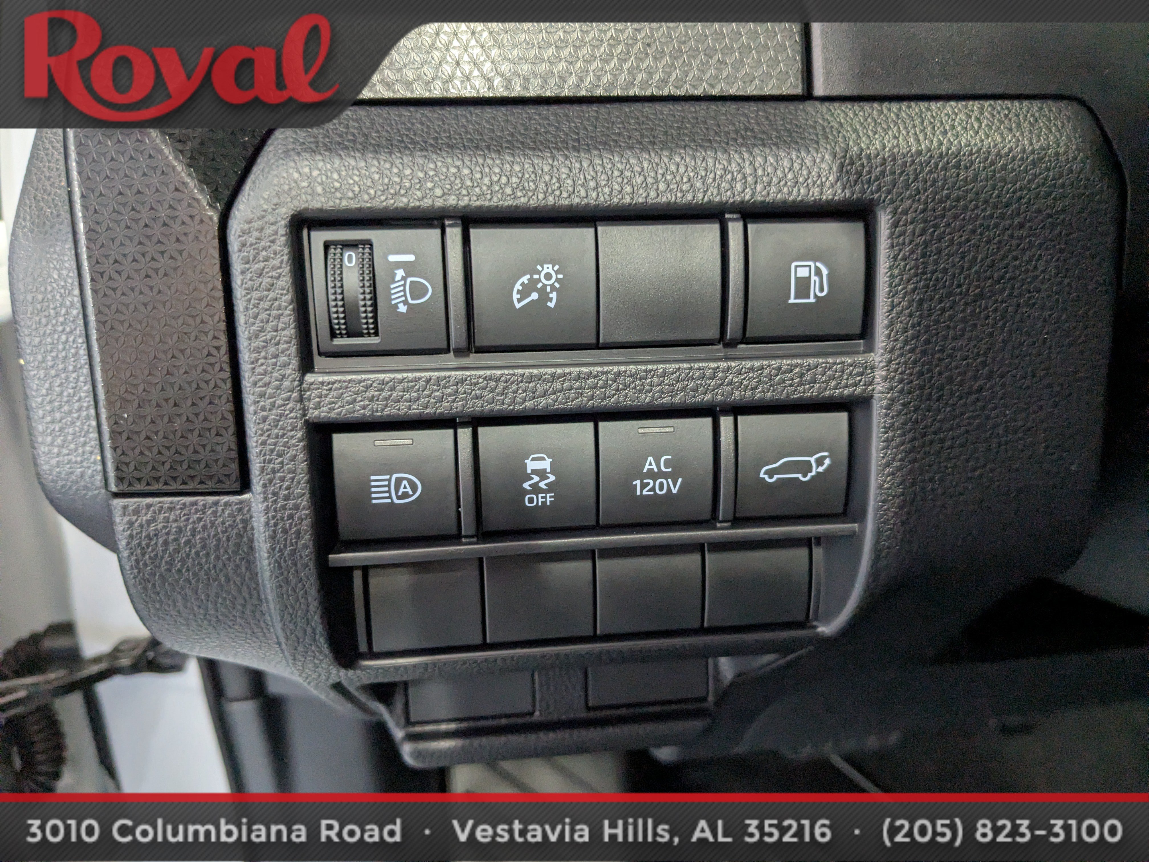 Used 2025 Toyota 4Runner Limited RWD image 19