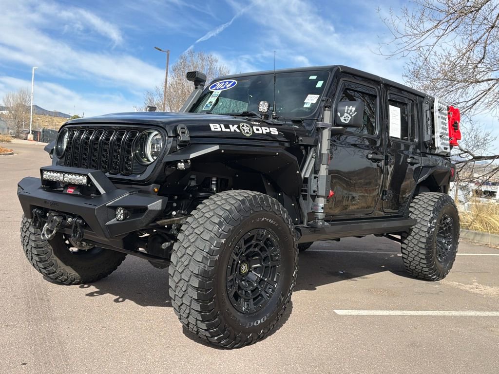 Used 2024 Jeep Wrangler Willys image 3