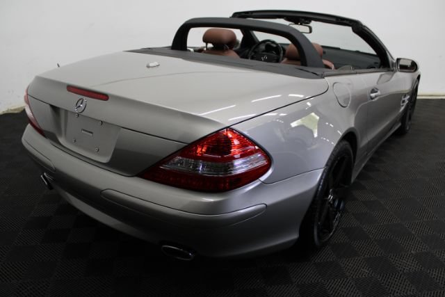 Used 2007 Mercedes-Benz SL 550 image 7