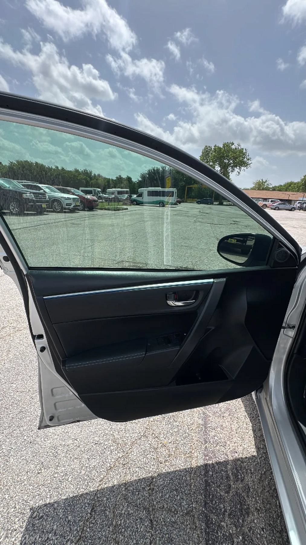 Used 2014 Toyota Corolla S Premium w/ Driver Convenience Package FWD image 11