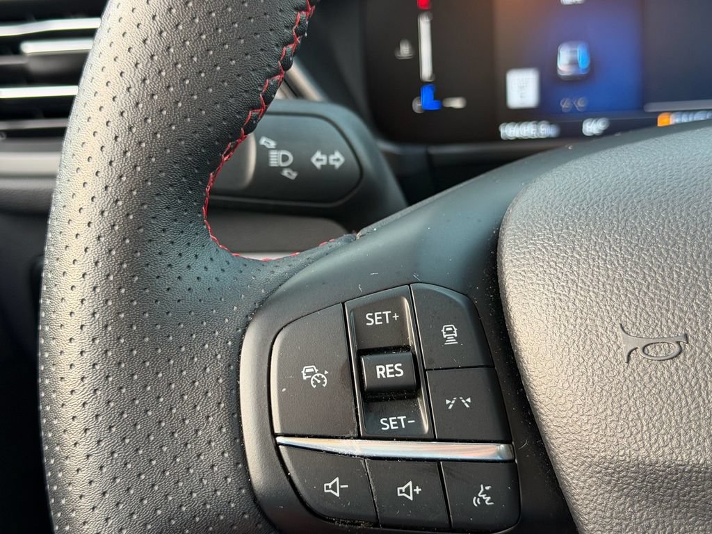 Used 2024 Ford Escape ST-Line w/ Tech Pack #1 FWD image 22