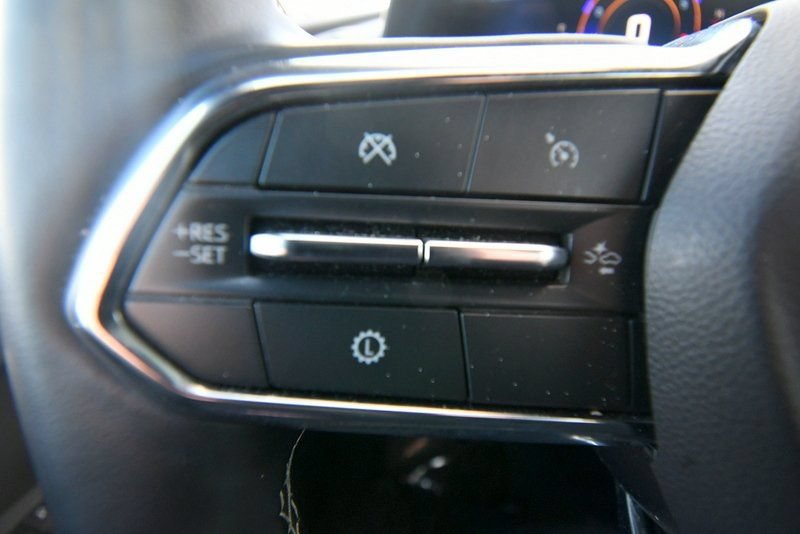 Used 2025 Chevrolet Traverse LT AWD/4WD image 20