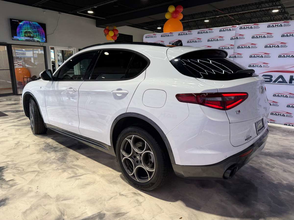 Used 2022 Alfa Romeo Stelvio Ti w/ Active Assist Plus Package image 6