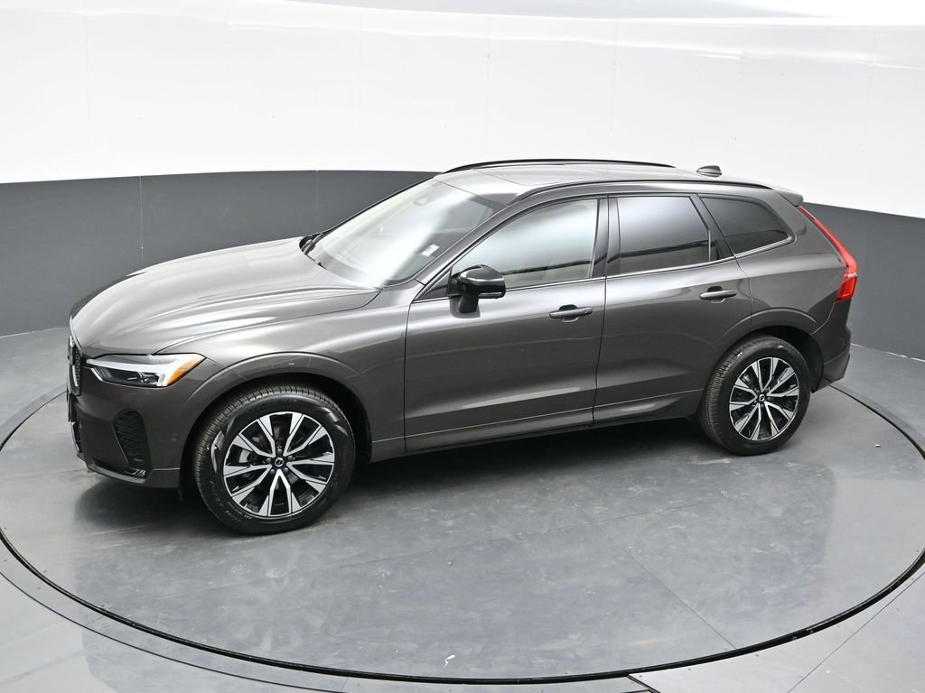 Used 2025 Volvo XC60 B5 Plus w/ Climate Package AWD/4WD image 33