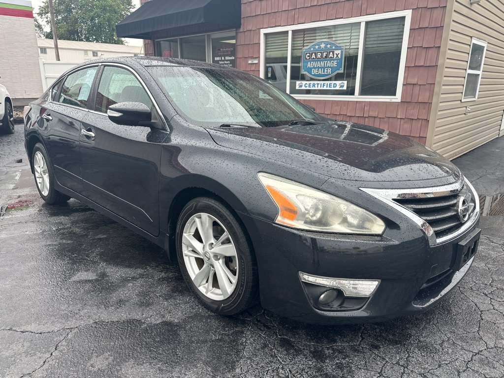 Used 2015 Nissan Altima 2.5 SL w/ Moonroof Package