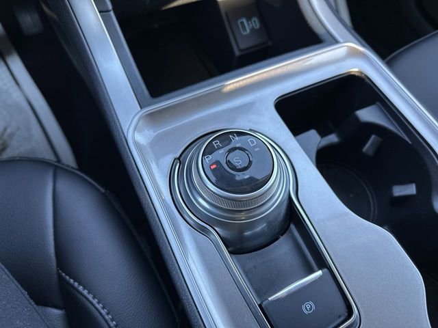 Used 2024 Ford Edge SEL image 16