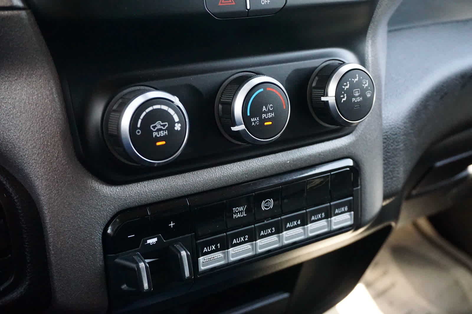Used 2019 RAM 5500 Tradesman w/ Electrical Accessory Group AWD/4WD image 10