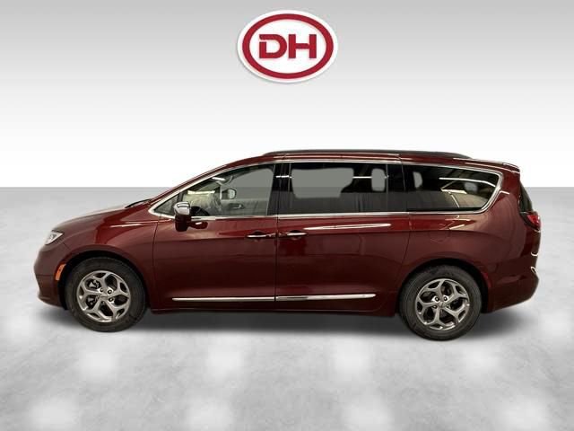 Used 2022 Chrysler Pacifica Limited FWD image 11