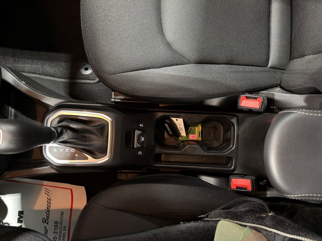Used 2023 Jeep Renegade Latitude image 23