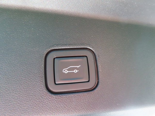 Certified 2024 Cadillac Lyriq Luxury w/ LPO, Floor Liner Package AWD/4WD image 41