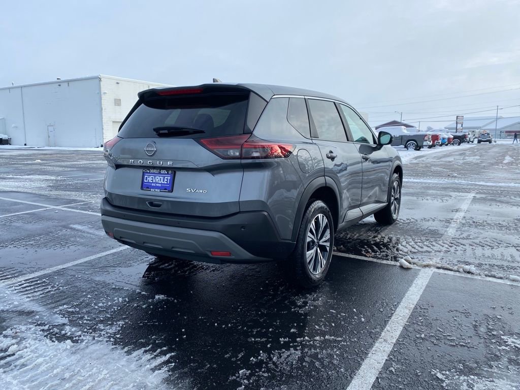 Used 2023 Nissan Rogue SV image 7