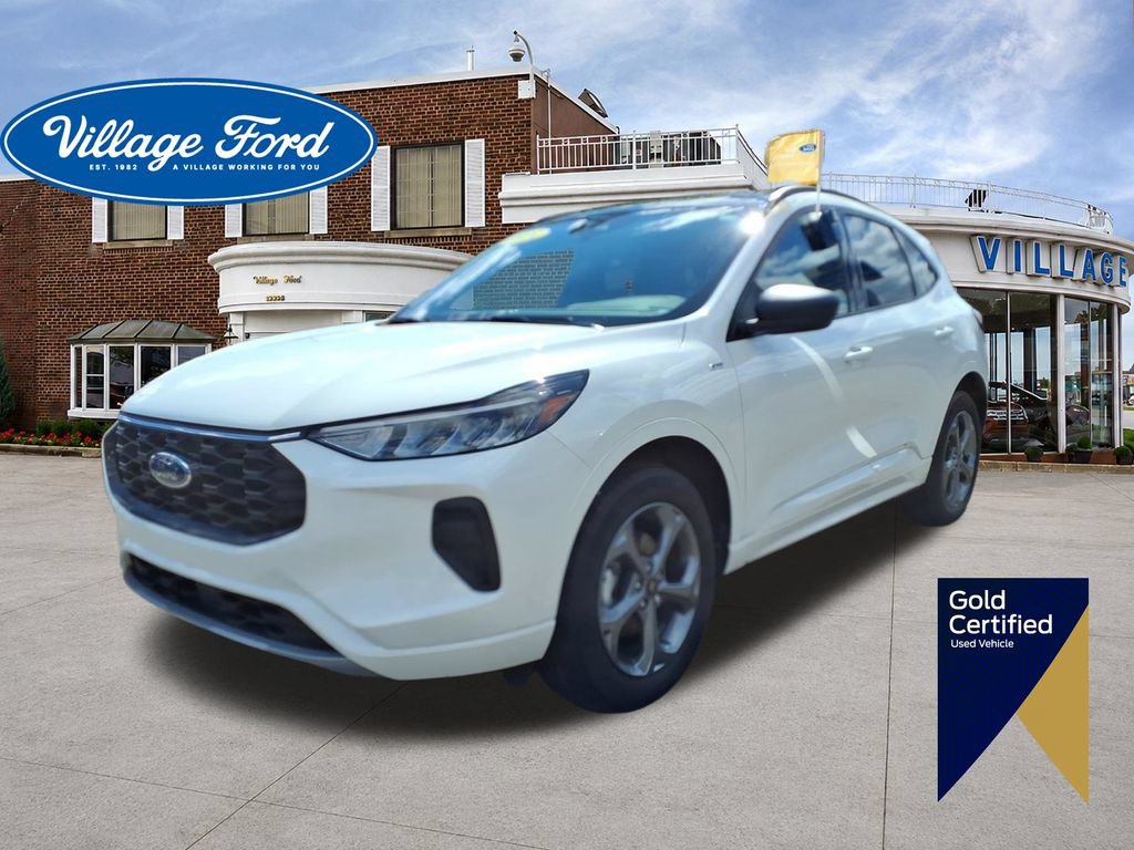 Certified 2024 Ford Escape ST-Line w/ Tech Pack #1 AWD/4WD image 1