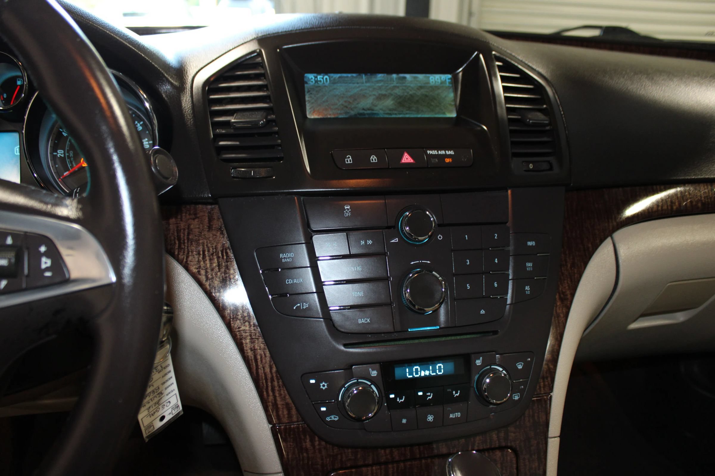 Used 2012 Buick Regal Leather FWD image 14