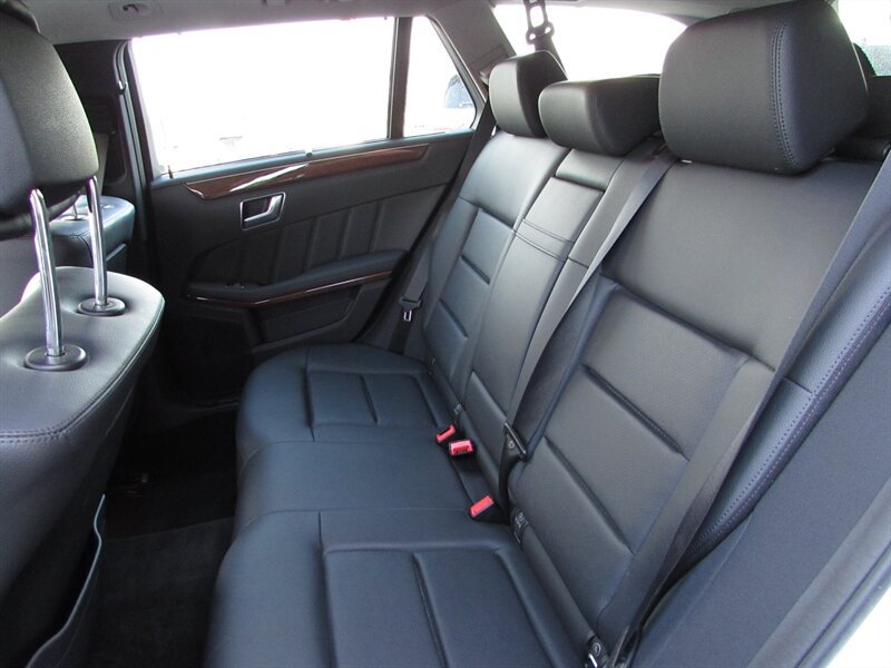 Used 2013 Mercedes-Benz E 350 4MATIC Wagon image 25