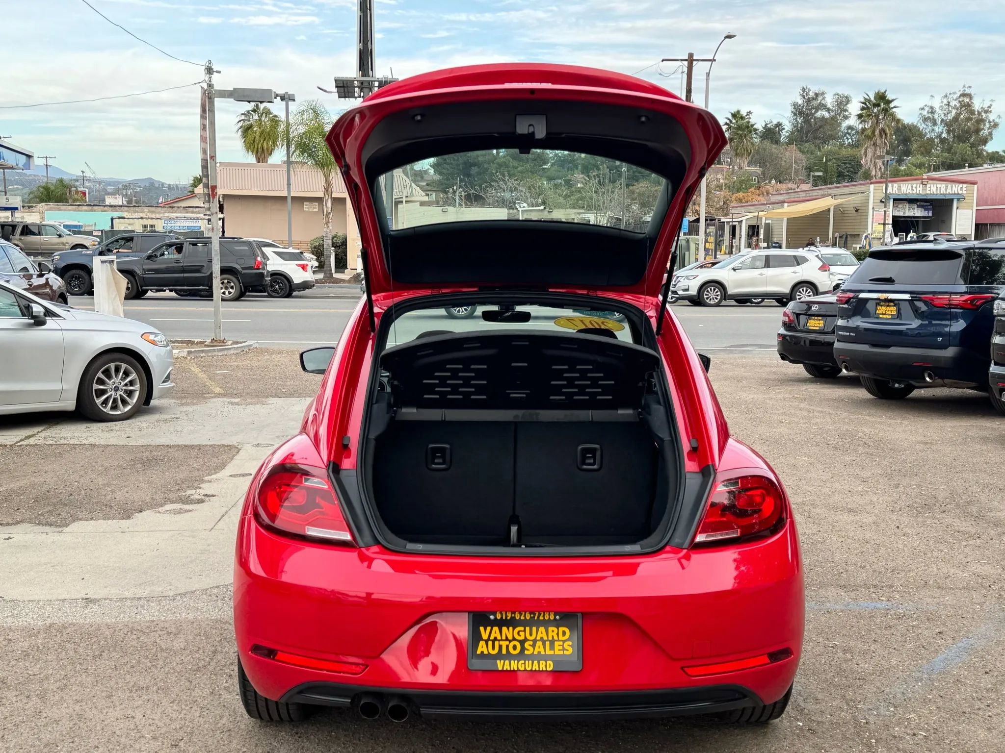 Used 2017 Volkswagen Beetle 1.8T S FWD image 34