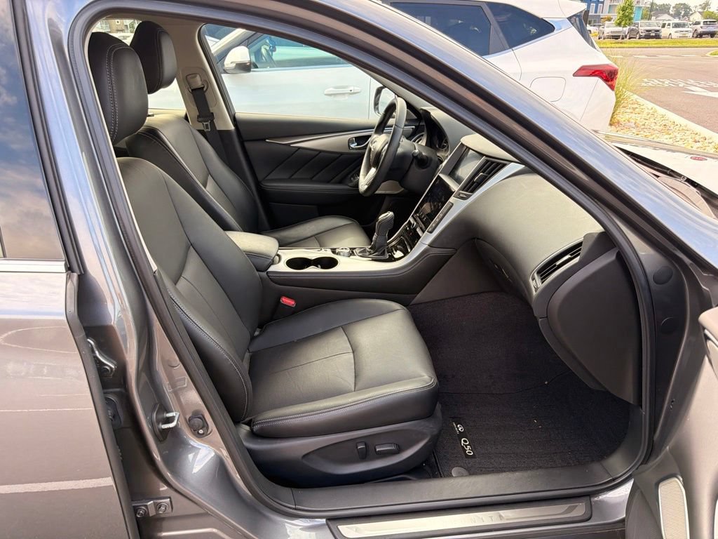 Used 2022 INFINITI Q50 Luxe w/ Cargo Package AWD/4WD image 12